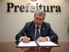 O livro como credencial: como palestrantes-autores podem ser contratados pelo poder público sem licitação